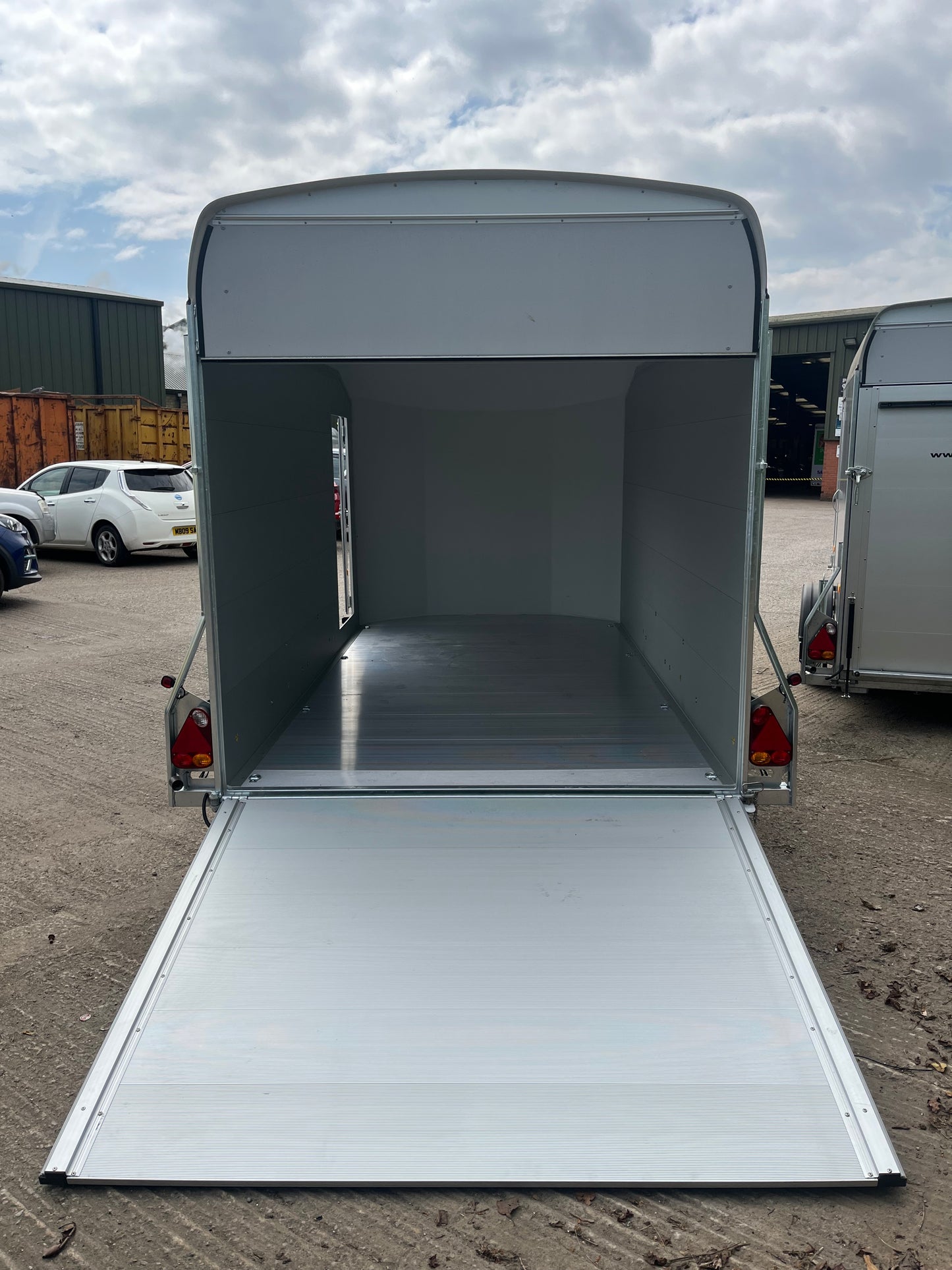 Debon C700 Box Trailer | Large Lightweight Enclosed Cargo Trailer for Sale