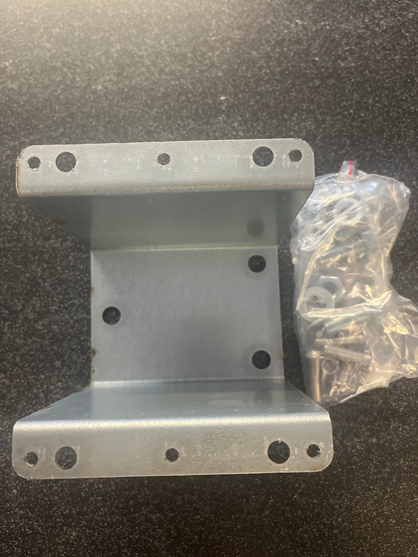 Spare wheel bracket