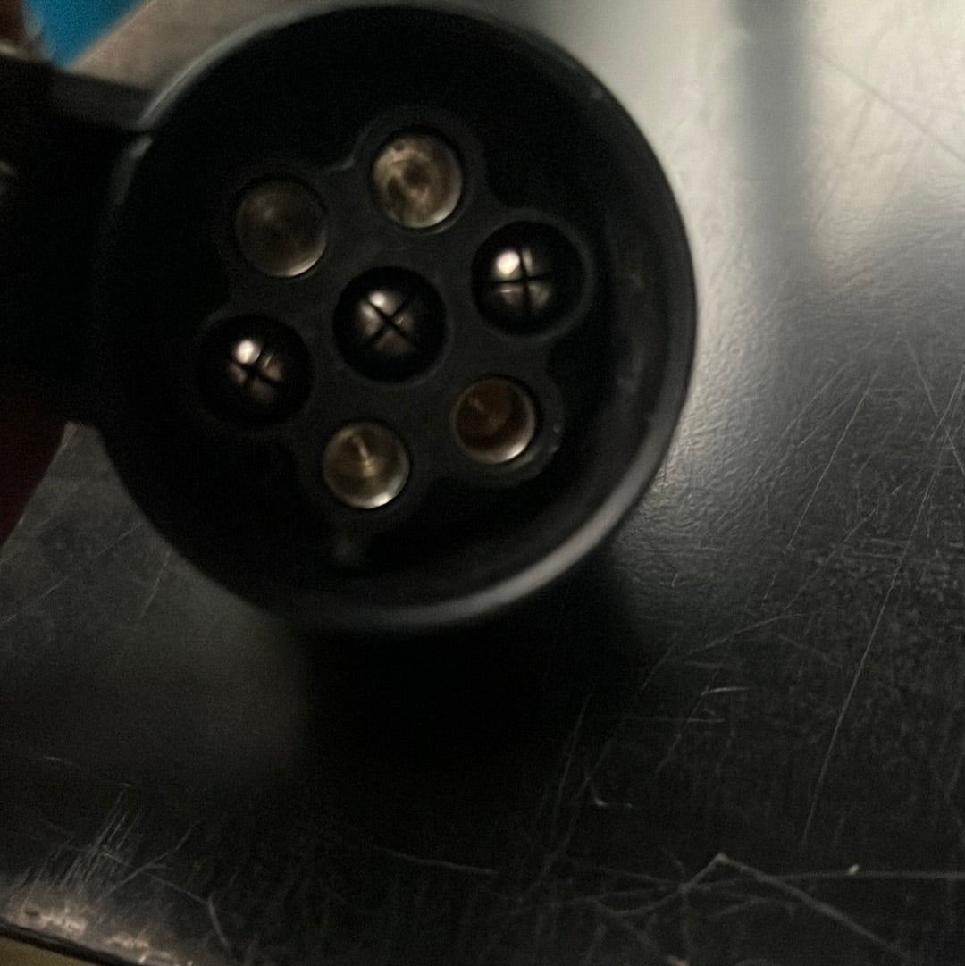 13 to 7 pin trailer adapter