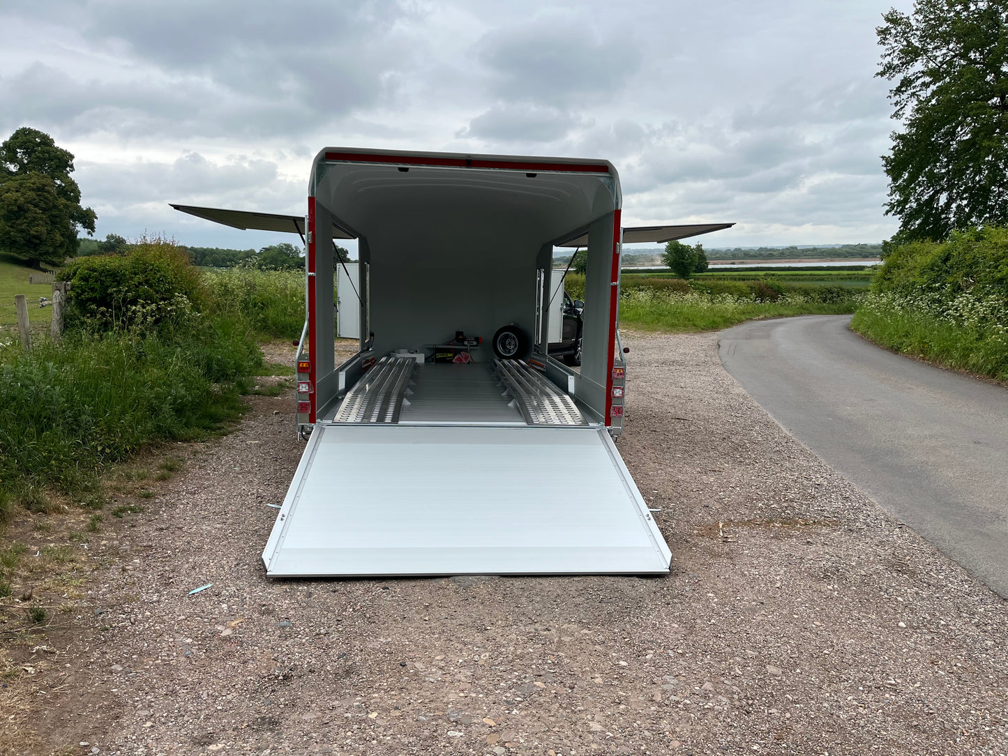 Debon C2000 Launch Edition Car Transporter