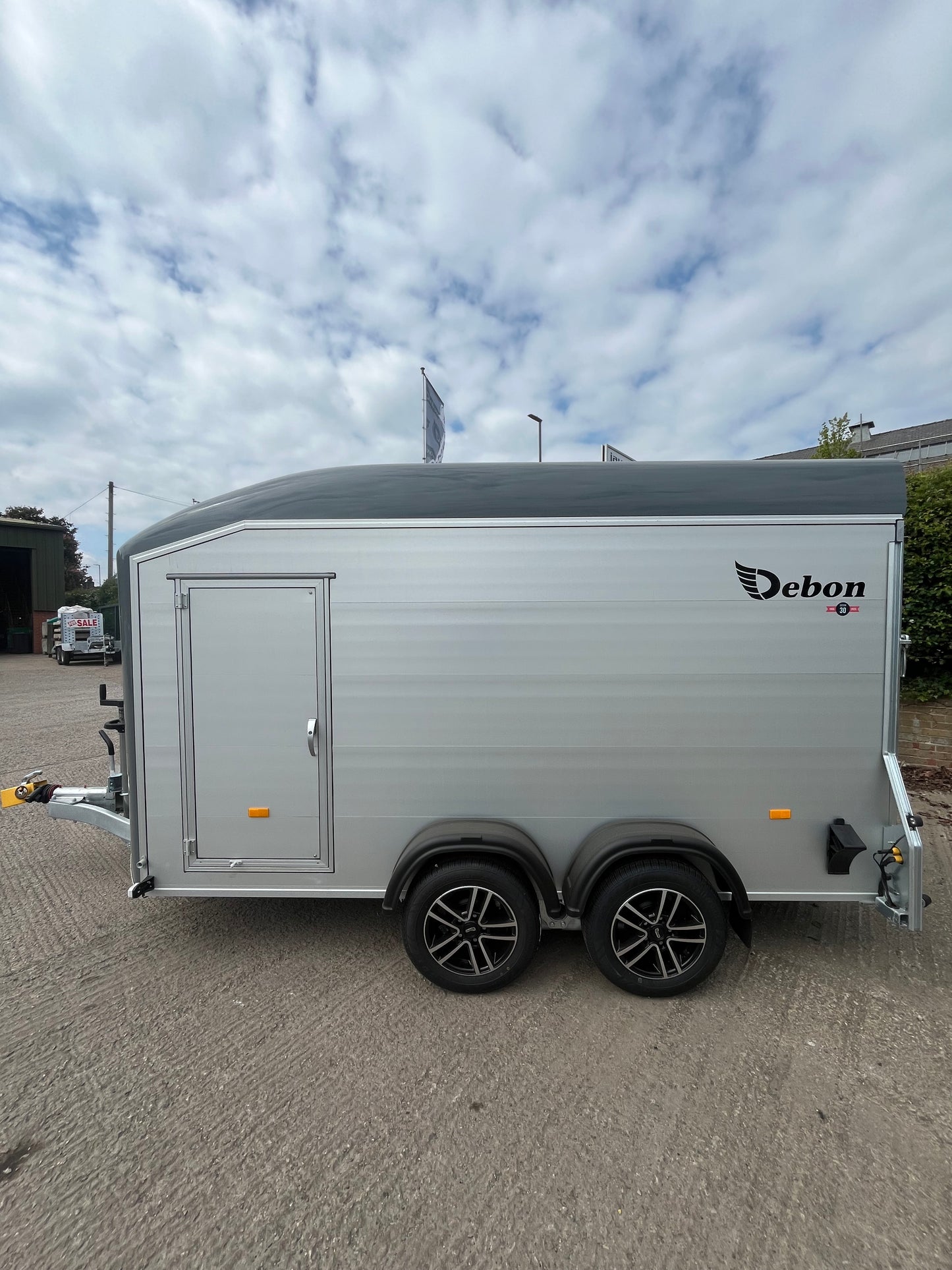 Debon C700 Box Trailer | Large Lightweight Enclosed Cargo Trailer for Sale