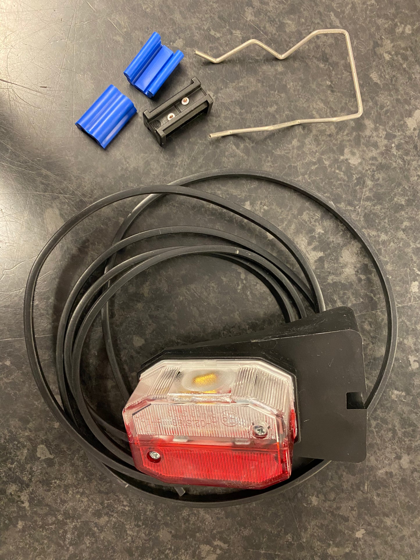 Cheval top rear marker lamp red/white