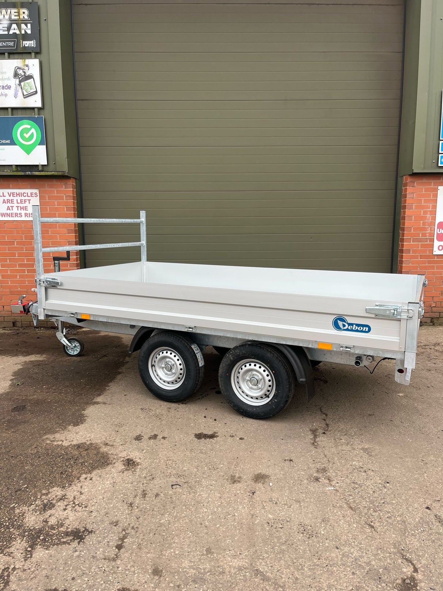 Debon PW1.2 Electric Tipper Trailer – Heavy-Duty Performance, Effortless Tipping