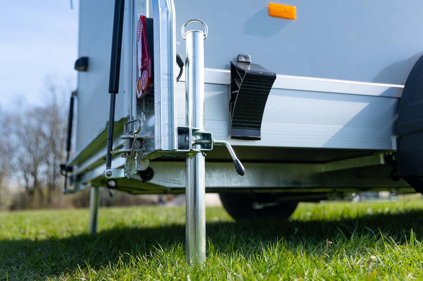 Debon C300 Box Trailer – Durable, Lightweight, and Built for Professionals