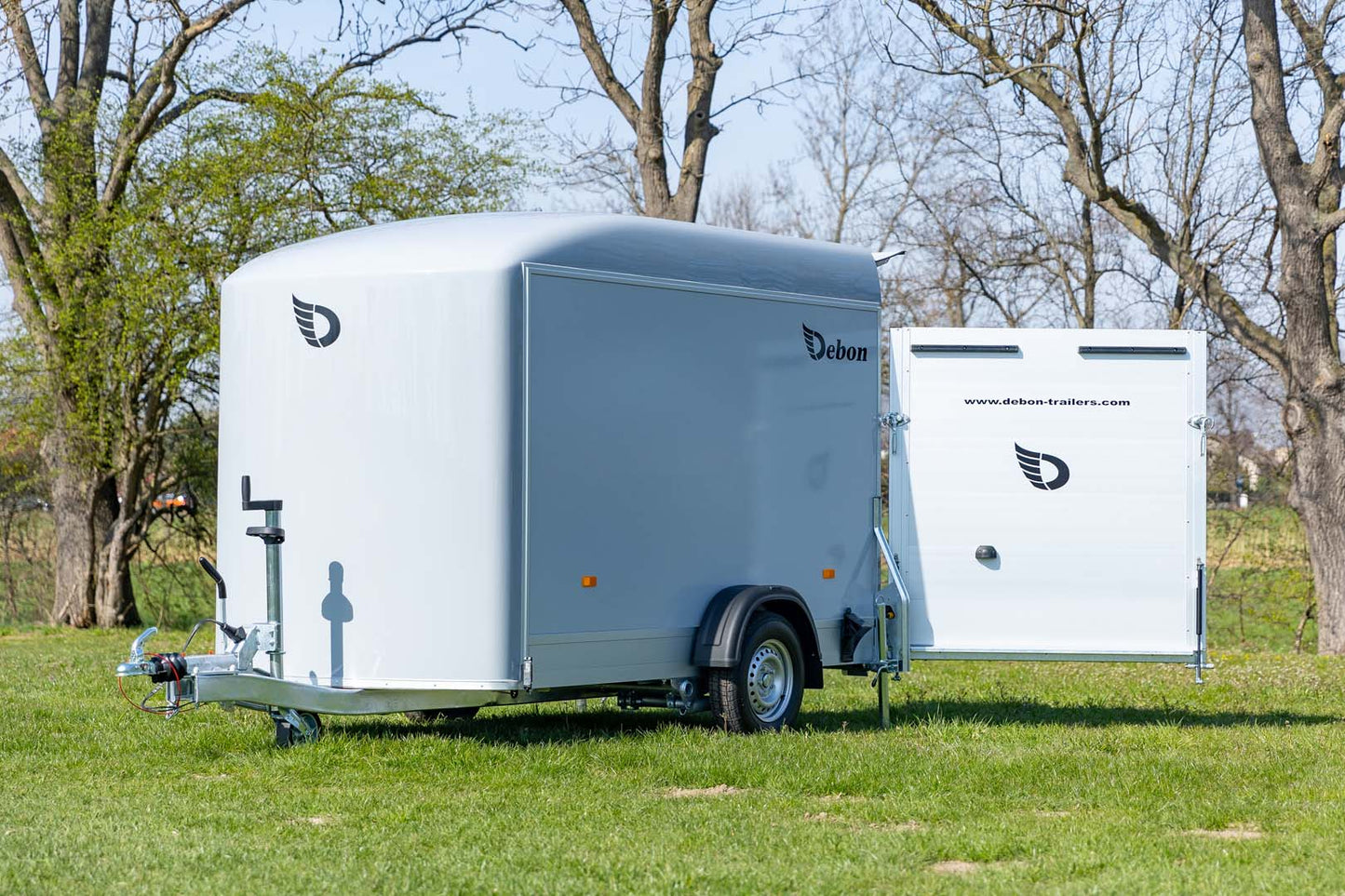 Debon C300 Box Trailer – Durable, Lightweight, and Built for Professionals