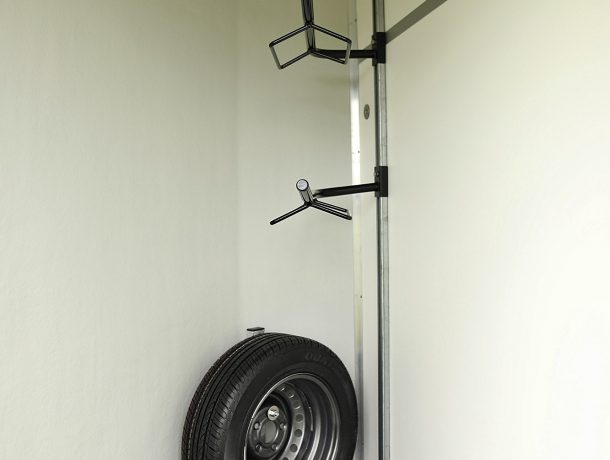 Cheval Liberté Maxi 2 Trailer with Internal Tack Room and Saddle Racks