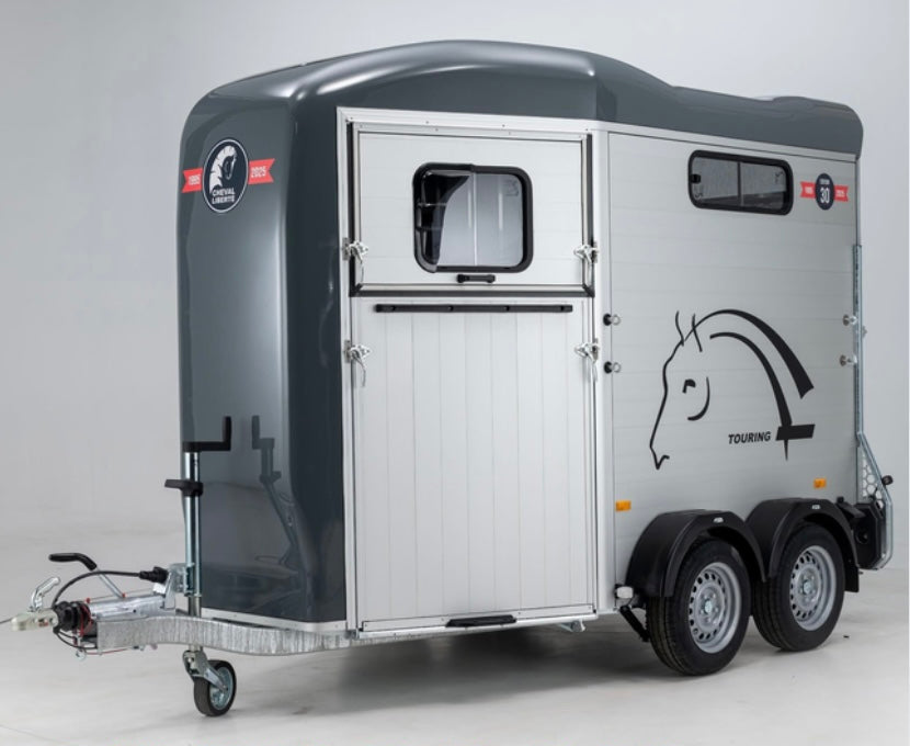 Cheval Liberté Touring Country 30th Edition – Side View of Double Horse Trailer