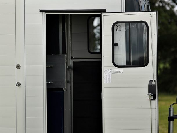 Cheval Liberté Touring Country Horse Trailer