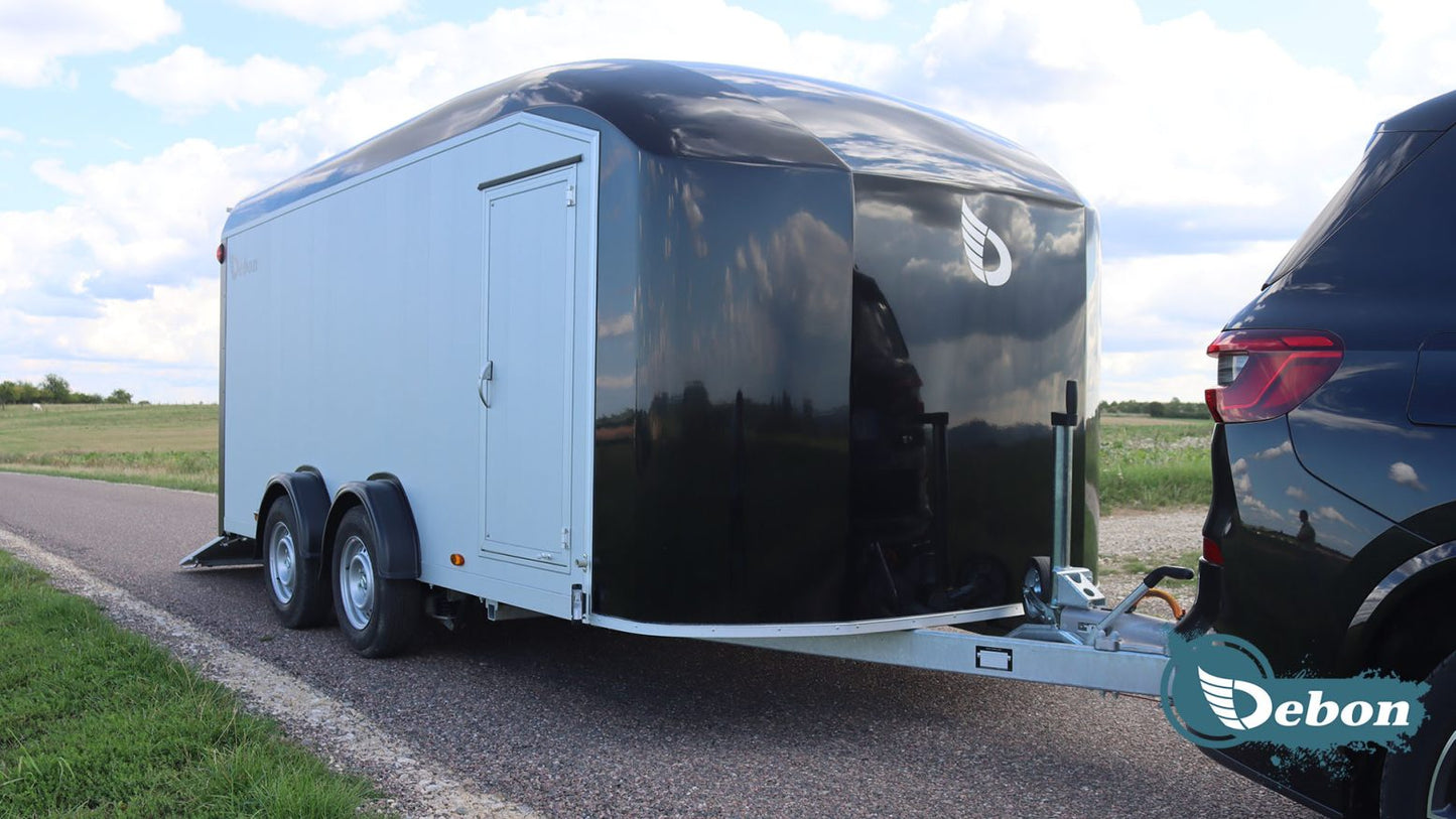Debon C900 Box trailer