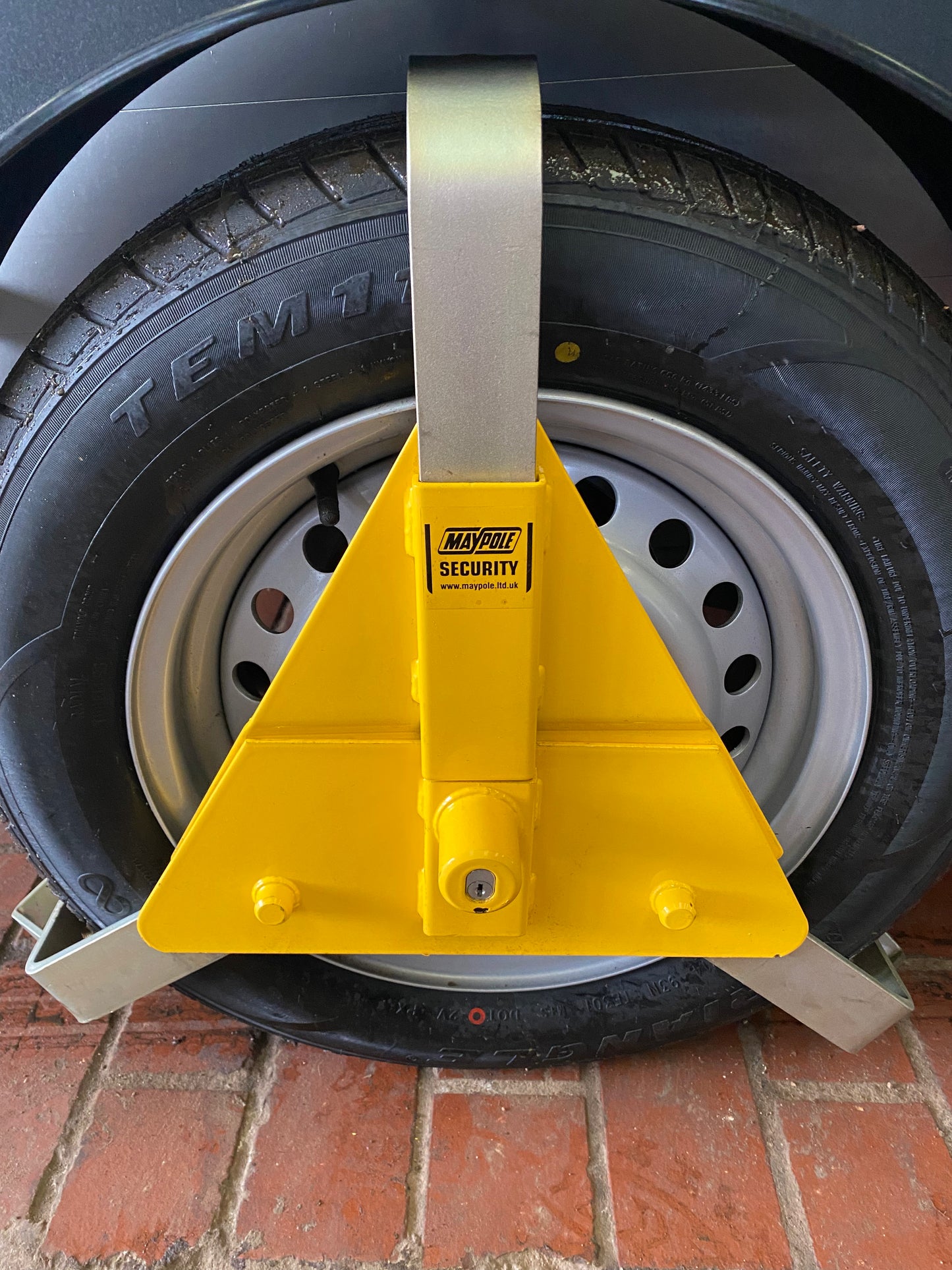 Maypole wheel clamp 10”-14” wheels.