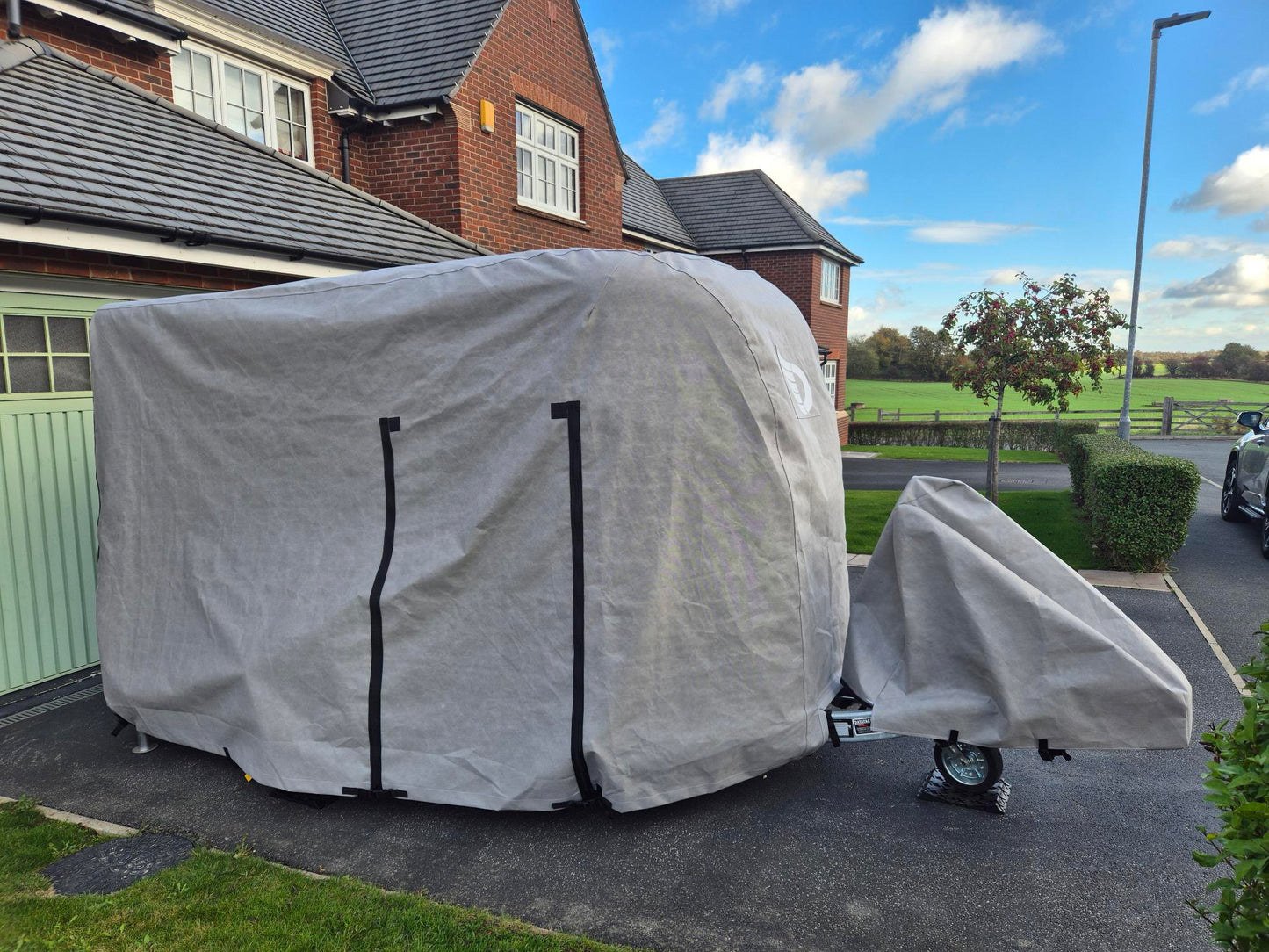 Debon Trailer Cover for single axle box-van trailers.