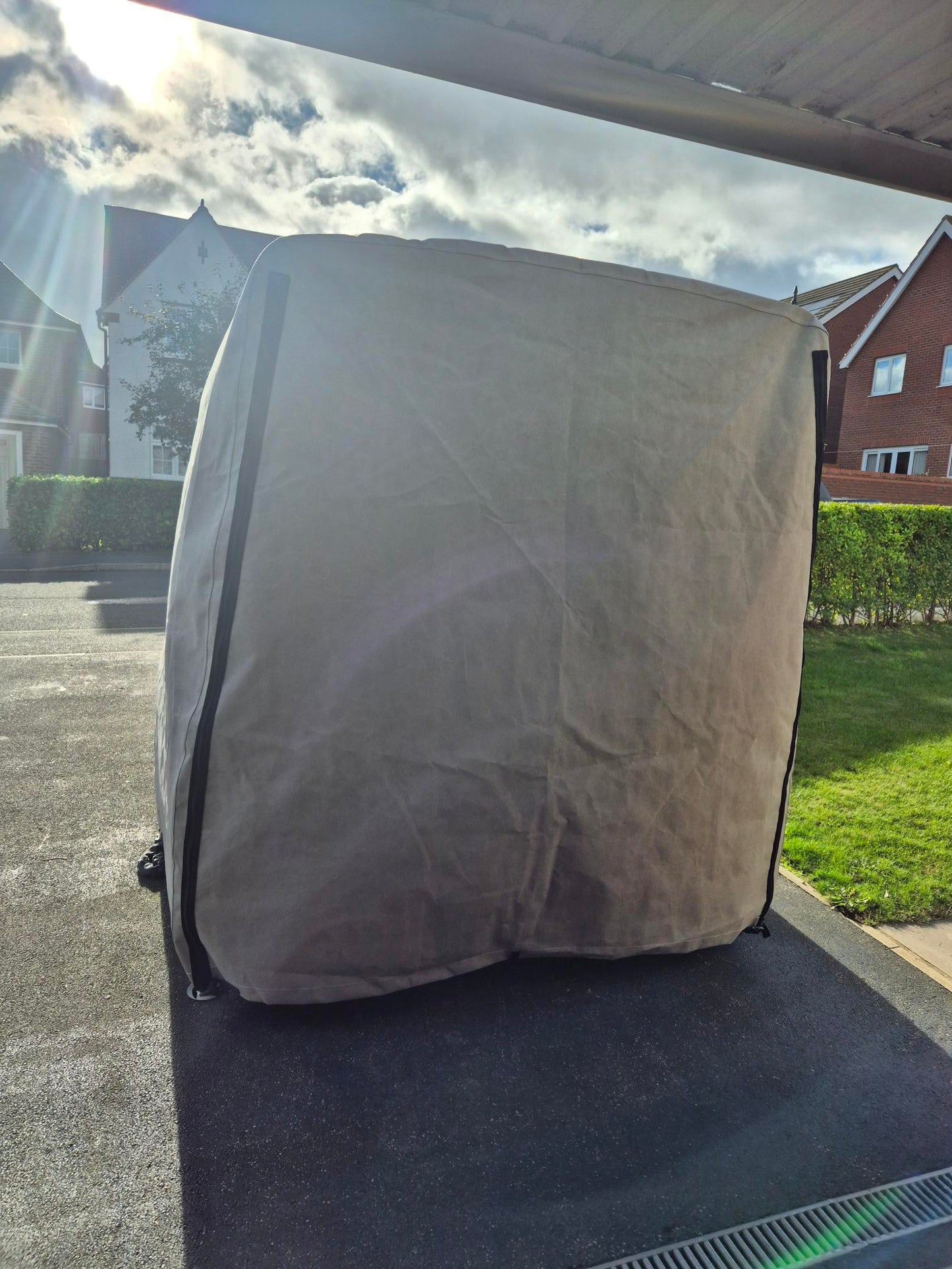 Debon Trailer Cover for single axle box-van trailers.