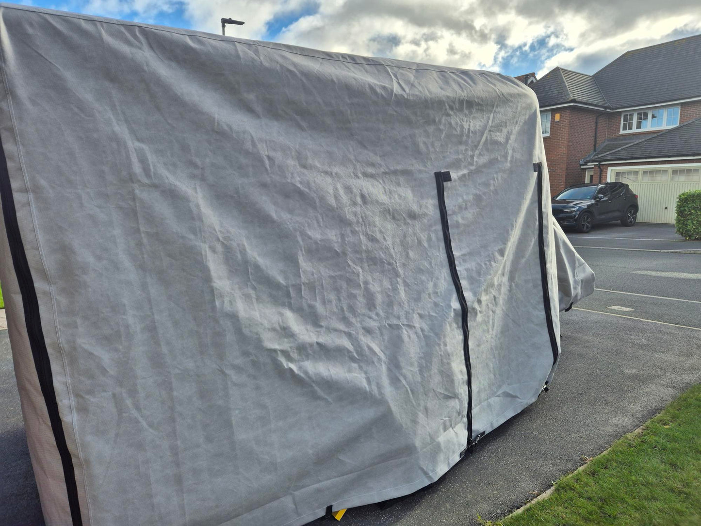 Debon Trailer Cover for single axle box-van trailers.