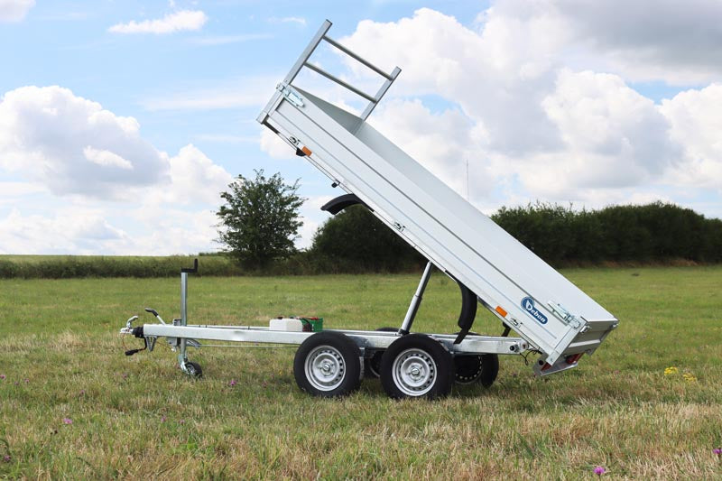 Debon PW1.2 twin axle rear tipping trailer - 2600kg