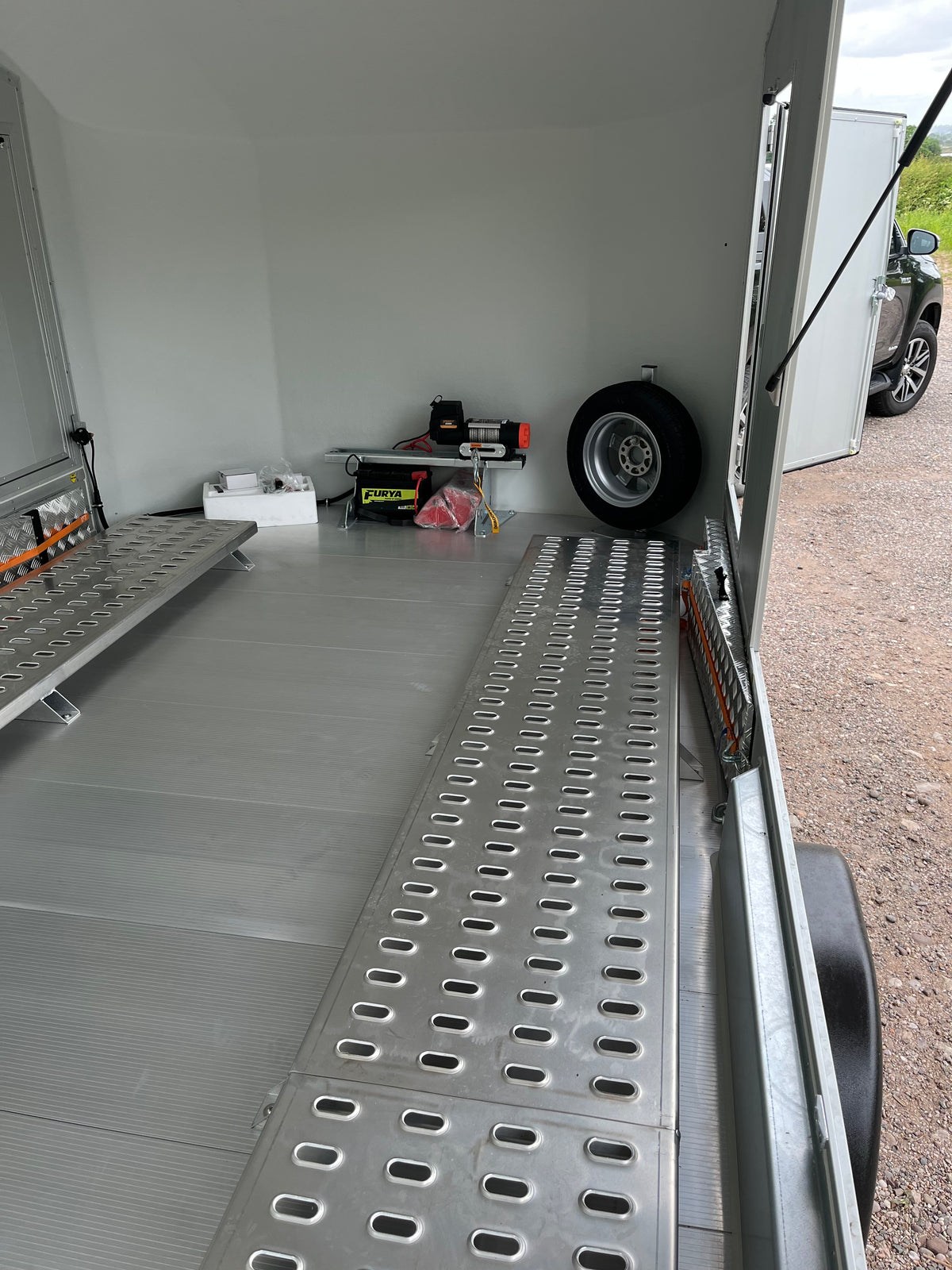 Debon C2000 Car Transporter Trailer