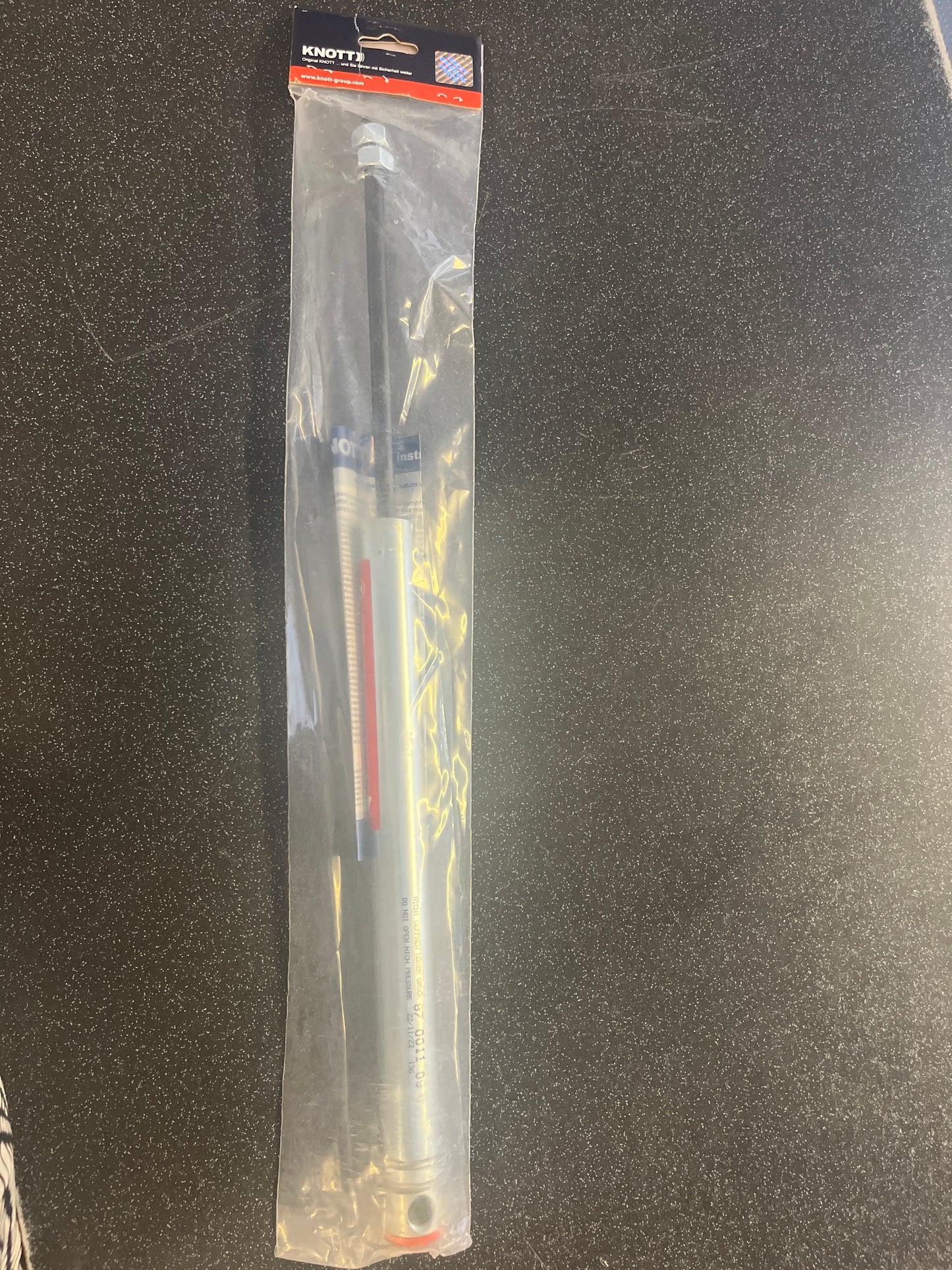KNOTT hitch damper/brake overrun strut