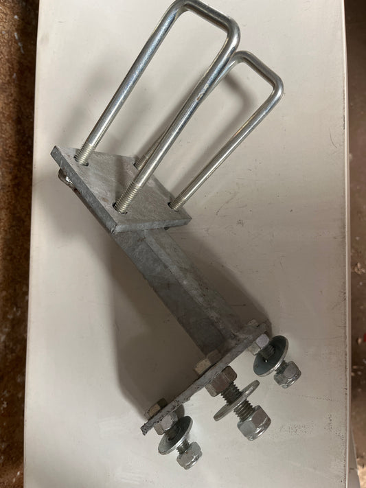 Spare wheel bracket for chassis mount