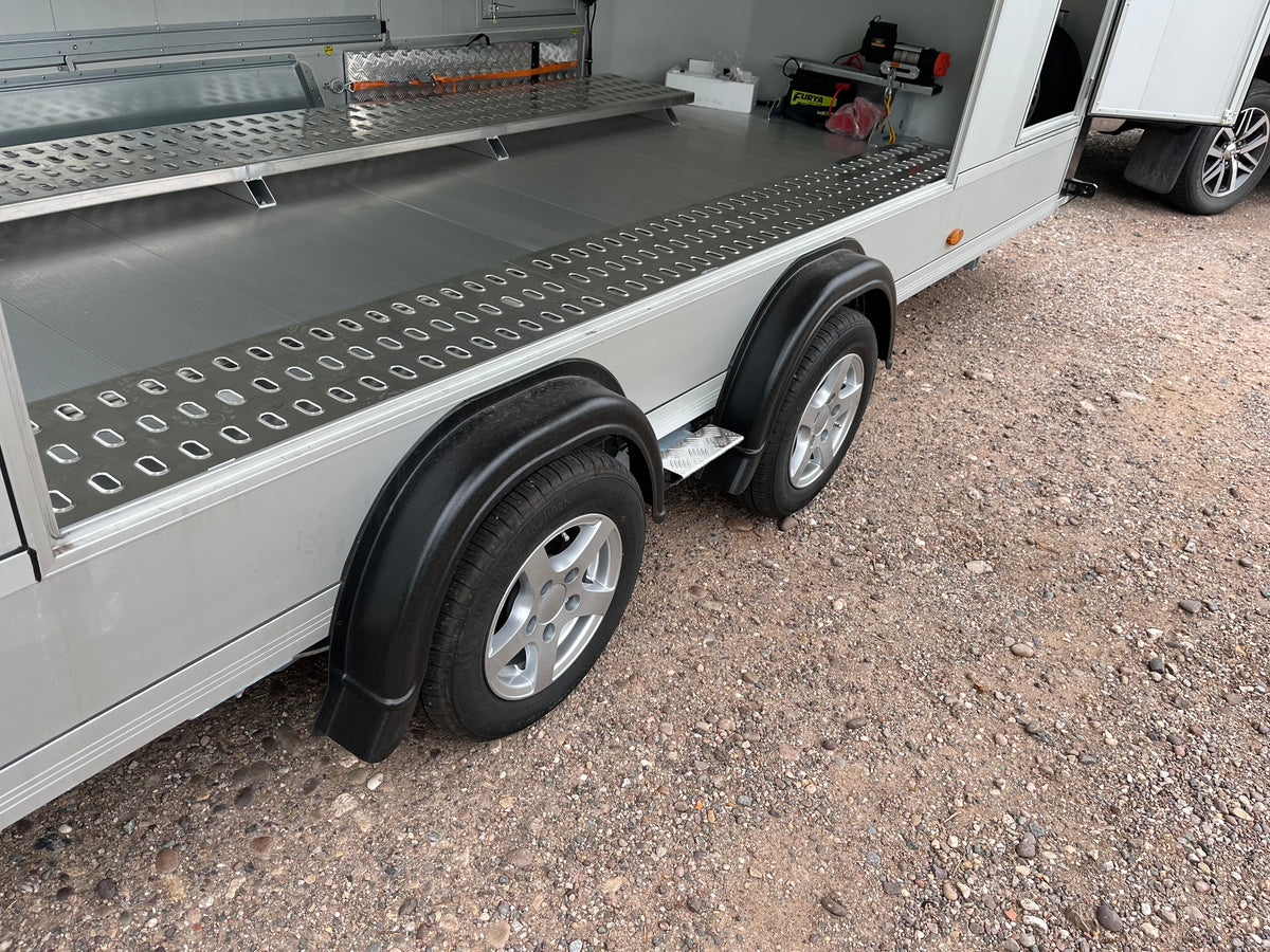 Debon C2000 Car Transporter Trailer
