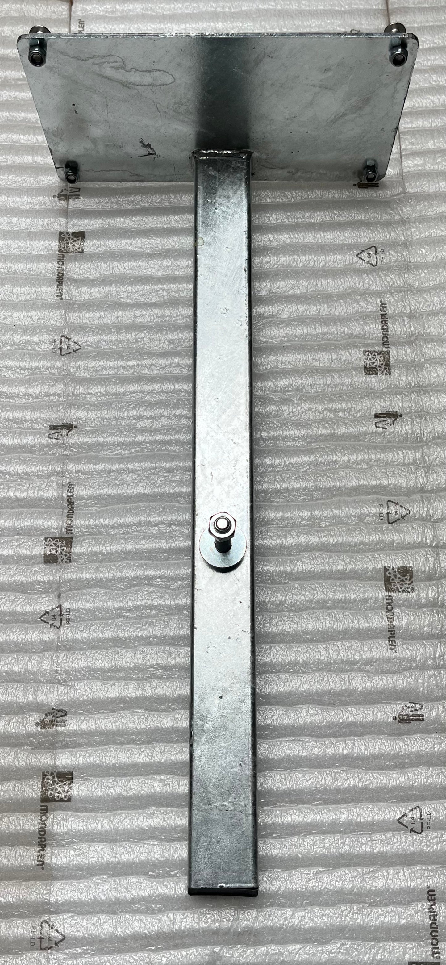 Cheval/Debon spare wheel floor mount bracket