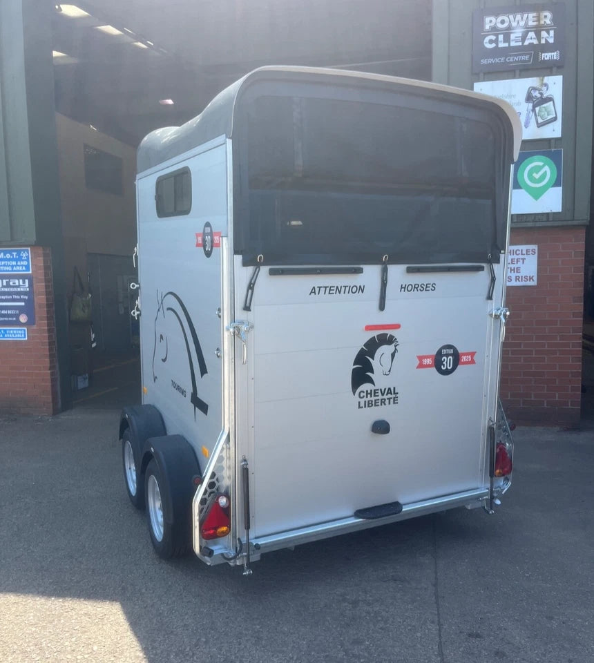 Cheval Liberté Touring Country - 2 Horse Trailer