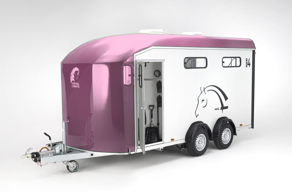 Cheval Liberté Maxi 4 – Herringbone Horse Trailer for 4 Horses