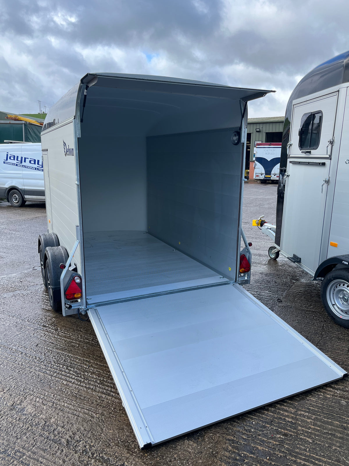 Debon Roadster C500 rear ramp open for easy access loading and unloading