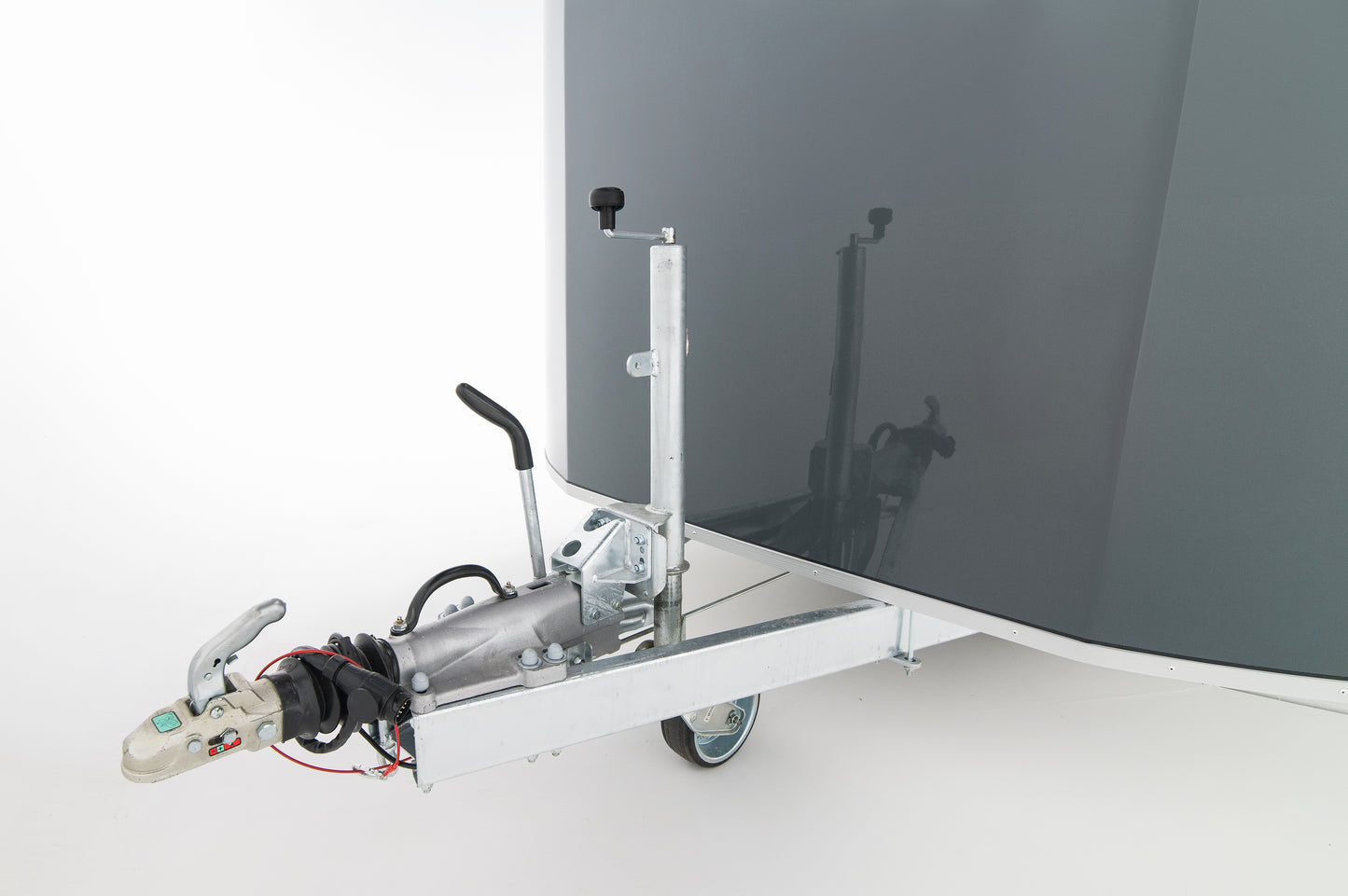 Debon C2000 Enclosed Car Transporter