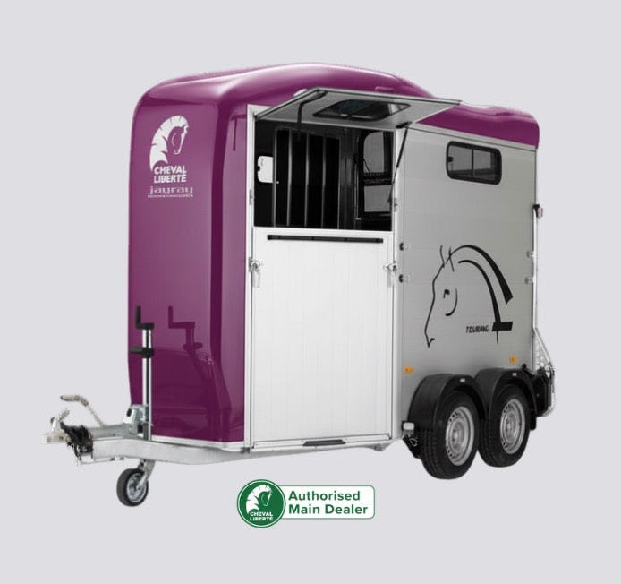 Cheval Touring Country with Tack Room