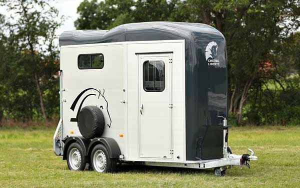 Cheval Liberté Touring Country - 2 Horse Trailer
