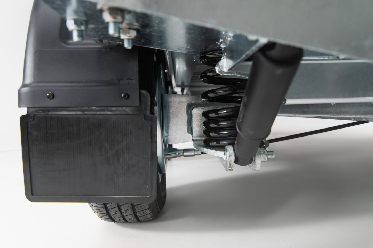 Pullman 2 fitted to the Debon C2000 car transporter