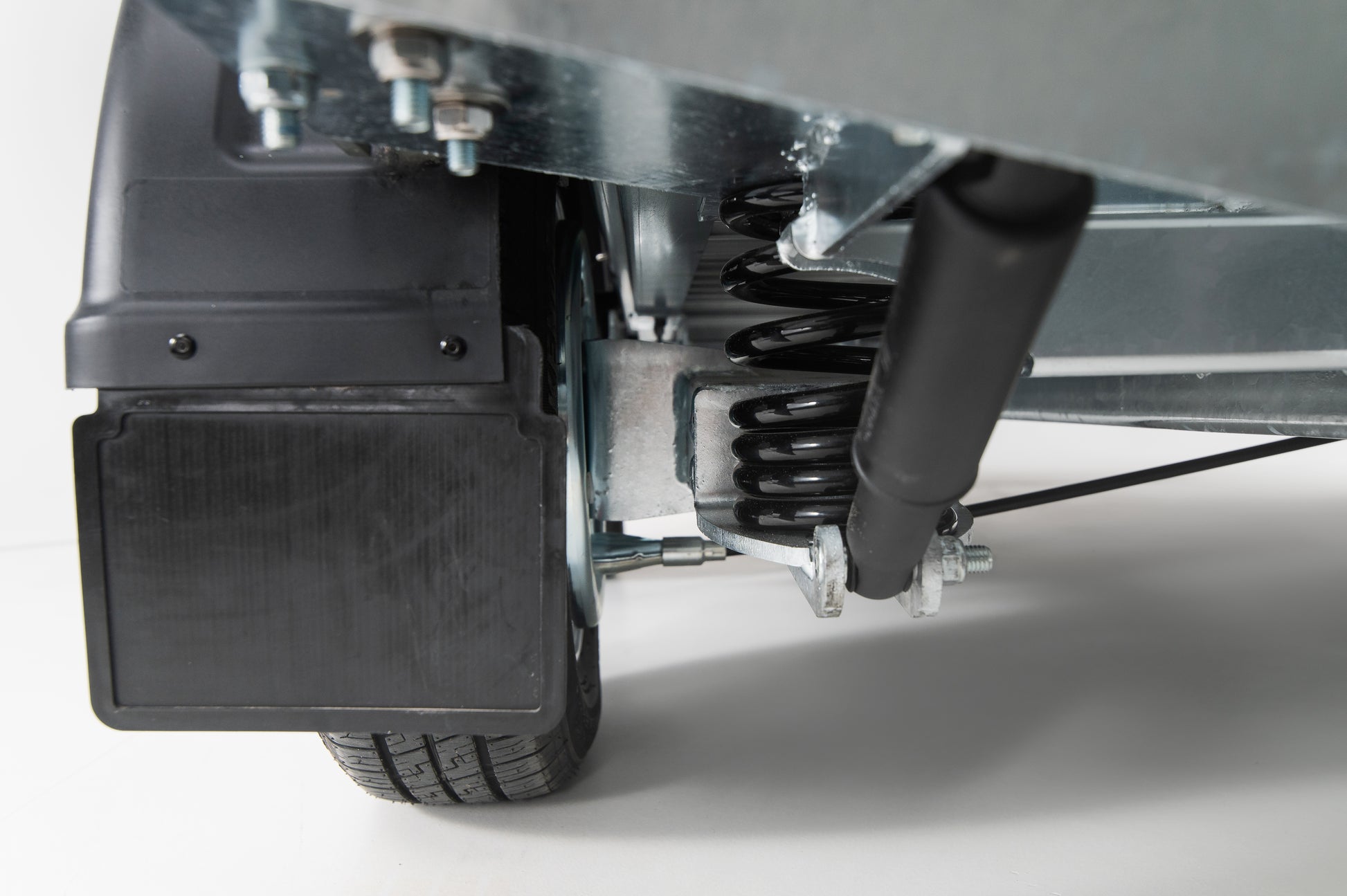 Pullman 2 fitted to the Debon C2000 car transporter